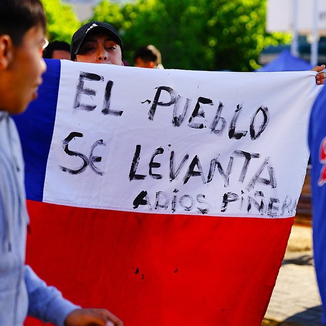 Chile - The people rise up. Goodbye Pinera