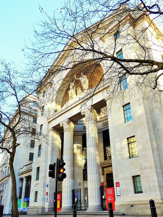 King's College London
