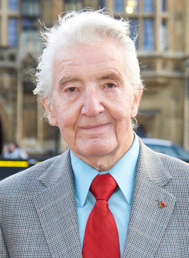 Dennis Skinner defeated in Bolsover